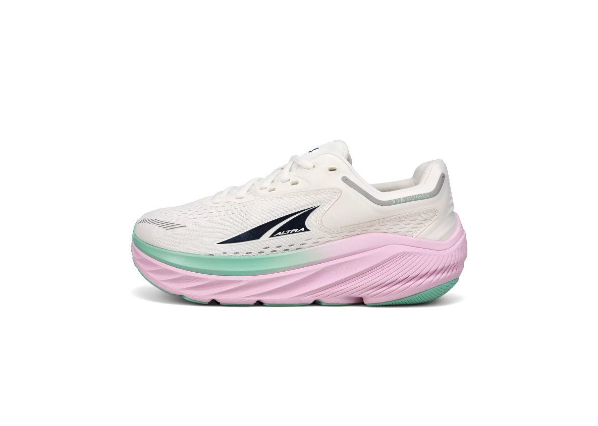 These Ultra Cushioned Sneakers Prevent Shin Splints On Every Surface these-ultra-cushioned-sneakers-prevent-shin-splints-on-every-surface